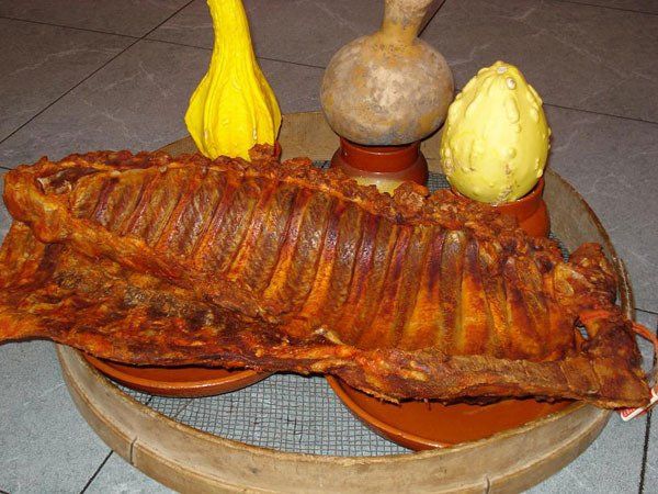 COSTILLA CURADA ADOBADA ( 2 k. Aprox)