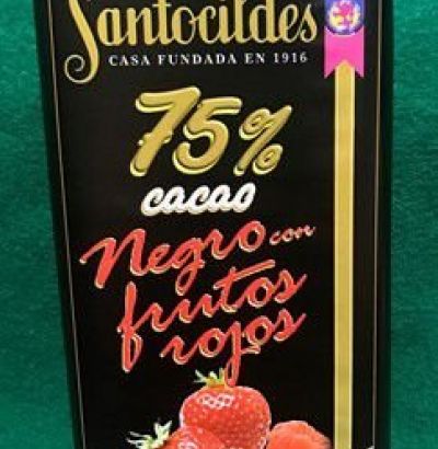 Negro con frutos rojos